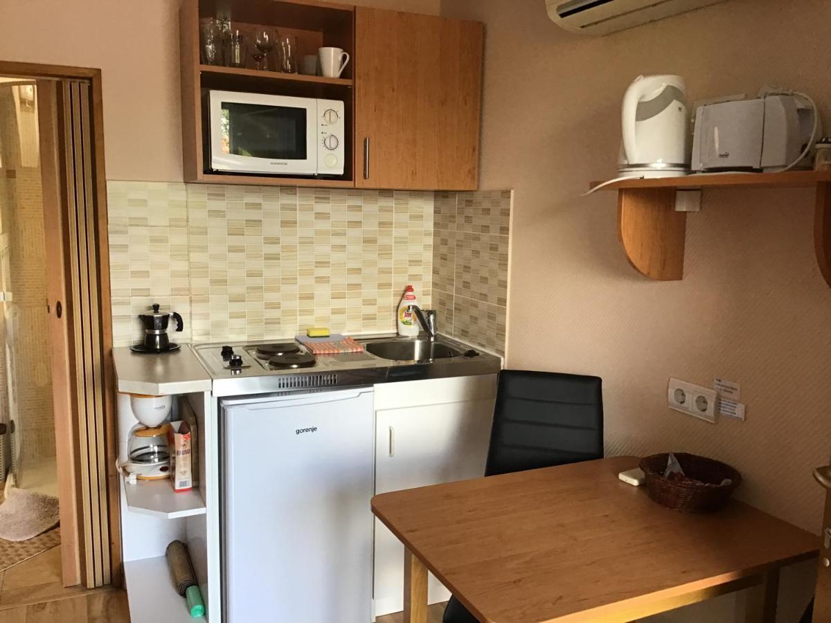 Dravecz Apartman Балатонлелле Экстерьер фото