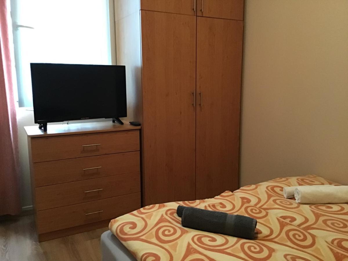 Dravecz Apartman Балатонлелле Экстерьер фото